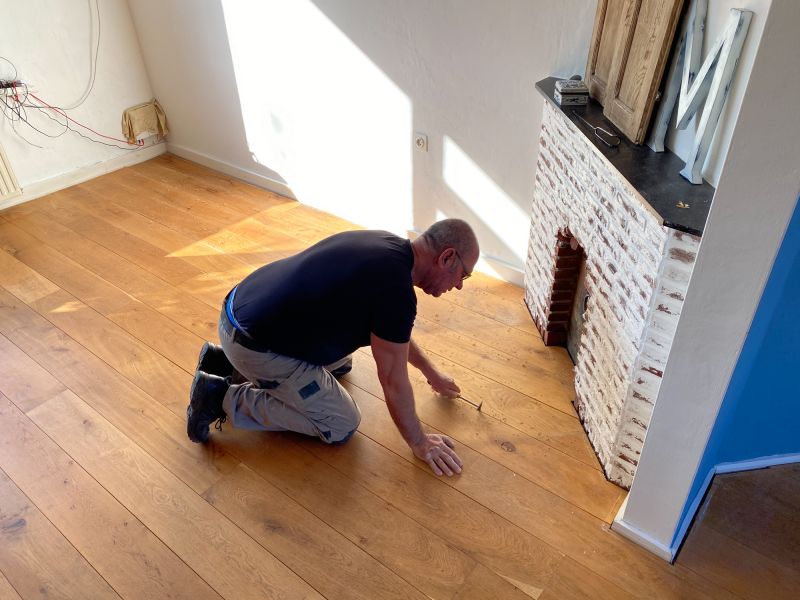 Pine Floor Installation in Pearland, TX